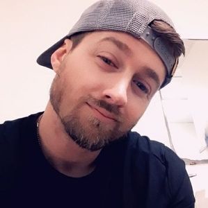 Meet your Posher, Vance